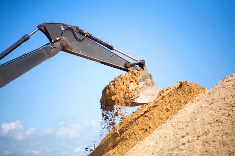 entreprise-pour-le-terrassement-de-terrain-construction-de-piscine